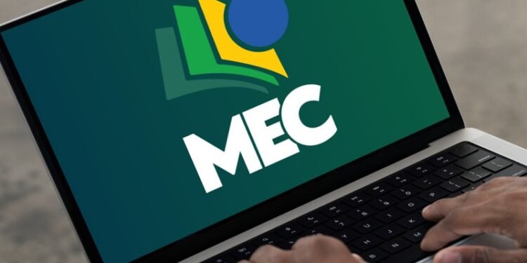 Qual a melhor faculdade EAD reconhecida pelo MEC