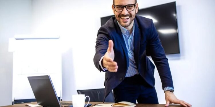 Quem se forma em EAD consegue emprego