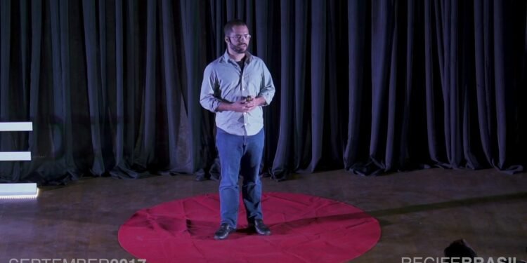 O que aprendi com a depressão | João Carlos Leitão | TEDxUFPE